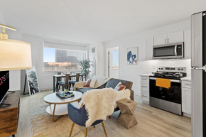 Boardwalk Beachfront 2BR 3BA Condo by CozySuites
